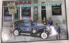 Minicraft 1933 Metropolitan Police Town Car 1:16 Plastic Unassembled Kit 11230