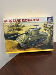 Italeri M-36 Tank Destroyer 1:35 Scale Kit #250