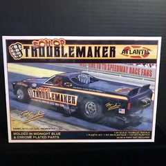 ATLANTIS M2204 TOM DANIEL SON OF TROUBLEMAKER MODEL KIT-NIB-1:24 SCALE