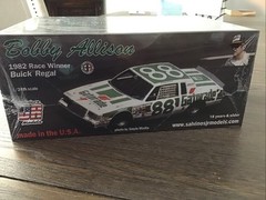 1:24 Bobby Allison 1982 Race Winner Buick Regal Model Kit – Salvinos Jr Models