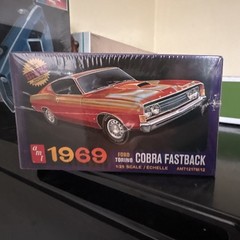 AMT 1969 Ford Torino Cobra Fastback 1:25 Plastic Model Kit AMT1217M/12