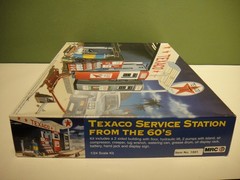 MRC – 1/24 – 1988 – Texaco Service Station From 60’s – #1501 – Open / Complete