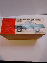 toyota pickup 4×4 Model Kit