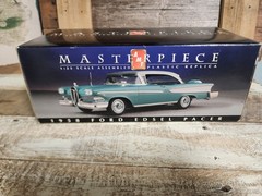 AMT Masterpiece 1958 Ford Edsel Pacer Scale 1:25 #31167