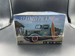 1937 Ford Pickup 2n1 Surfboard Plastic Model Kit Revell 85-4516 Factory Sealed