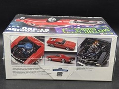 Revell Motor-City Muscle 1969 69 Shelby G.T. 500 Model Car Kit 1:25 85-2158