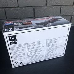 1:25 AMT Ertl 1957 Ford Thunderbird Model Kit – Sealed Bent Box See Photos 31925