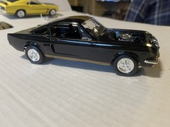 2 ford mustang model kits vintage