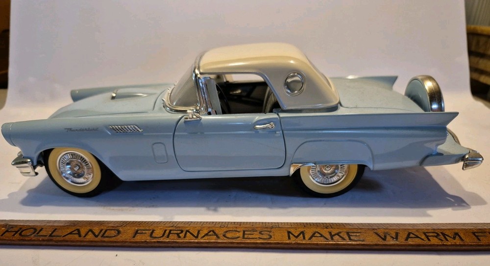 1957 Thunderbird Model 1/18th Scale “Road Signature”
