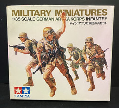 Tamiya 1/35 German Hanomag Sd.Kfz.251 Bundle + AFV Club Tracks Afrika Korps NOS