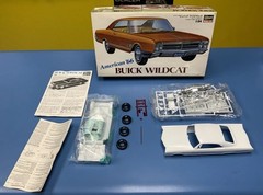 Hasegawa American ’66 Buick Wildcat Model Kit Open Box