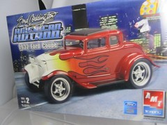 AMT #38345 1932 Ford Coupe