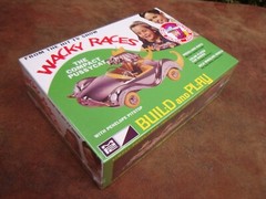 Wacky Races Compact Pussycat Build and Play Model Car Kit- 1/25 scale by MPC 934