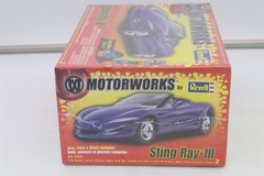 Factory Sealed Revell Motorworks Sting Ray III 1:25 Scale Model Kit #85-1253 NEW