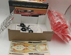 MONOGRAM DODGE CHALLENGER 2 ‘n 1 Kit #2729 Open Box 1991