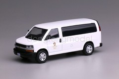 596 1:64 White GMC Express 3500 Police Van Diecast Display Gift Model Collection