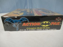 Polar Lights Batman Action Pack Set of Two 1:25 Model Kits 090733069085 (NN)