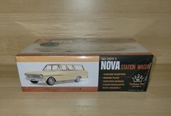 AMT Craftsman Plus 1963 Chevy II Nova Wagon 1:25 Plastic Model Kit AMT1202/12