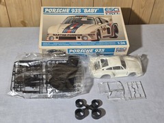 Vintage 1/24 ESCi ERTL PORSCHE 935 ‘BABY’ MODEL KIT FACTORY SEALED INSIDE 1992