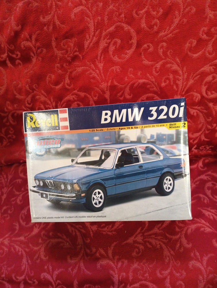 M8B Rare sealed 1:25 Revell BMW 320I E21 Model Kit 85-2167 rare Tuner racing