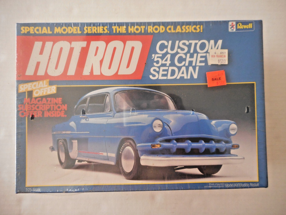 Vintage Revell Hot Rod Custom ’54 Chevy Sedan #7113 Model Kit 1/25 NOS