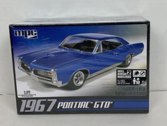 MPC 1967 Pontiac GTO 1:25 Model Car Kit NEW FACTORY SEALED Molded in White