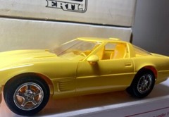 ERTL/AMT Limited Edition 1995 Corvette ZR-1 COMPETITION Yellow Dealer Promo MINT