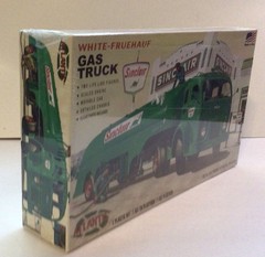 Atlantis White-Fruehauf Gas Truck Model Kit H1402 Sinclair New Sealed