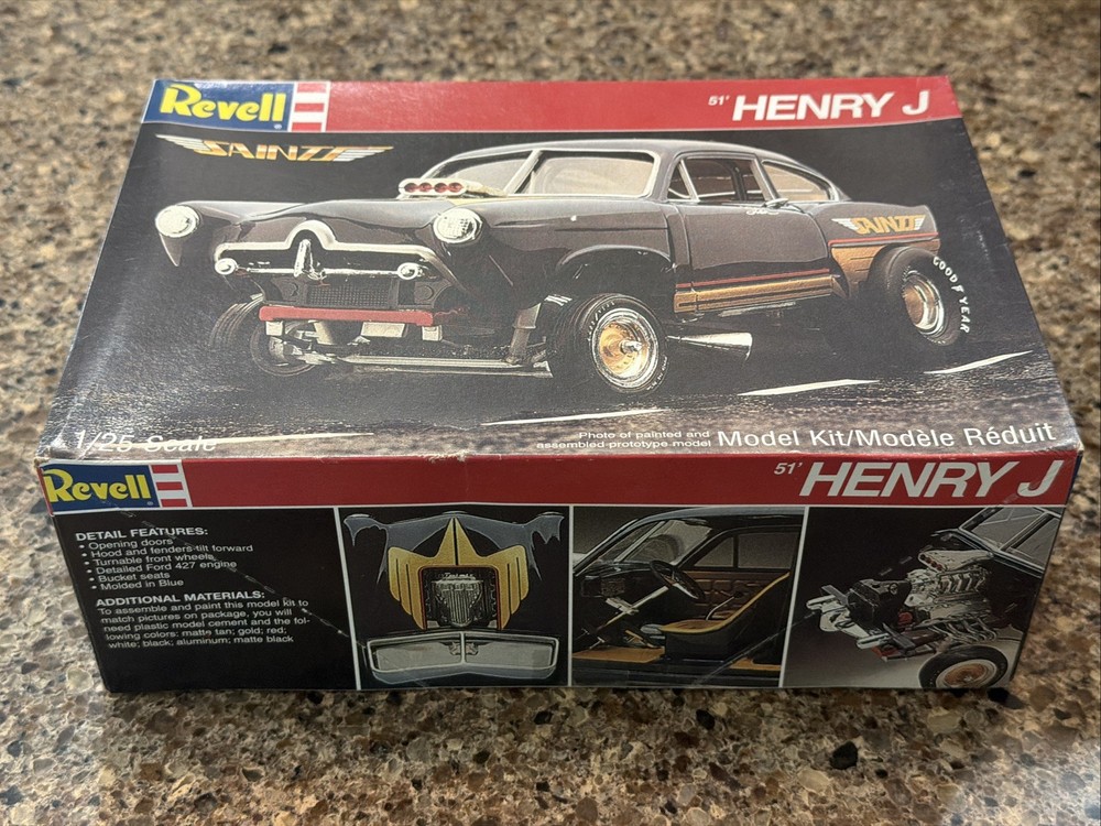 REVELL 1951 HENRY J SAINTS NEW INSIDE KIT! CIRCA 1995!! VMCP!