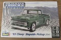 Revell 1:25 1965 Chevy Stepside Pickup 2’n1 Plastic Model Kit #85-7210 NEW
