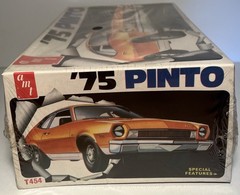 AMT Vintage ’75 Ford Pinto Model Kit T454 1:25 Scale, Sealed (B117)