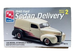 1940 FORD SEDAN DELIVERY – AMT ERTL Model Car Kit 1/25 Scale – Partially Built