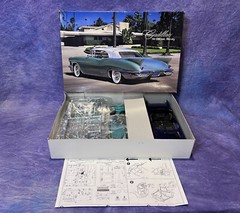 1958 Cadillac Eldorado Biarritz Soft Top Imex 1:24 Model Kit 31002 Original Box
