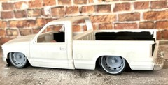 1/24 Scale: 24-Inch “US Mags Scottsdale” Wheels And Tires; Resin;1/25