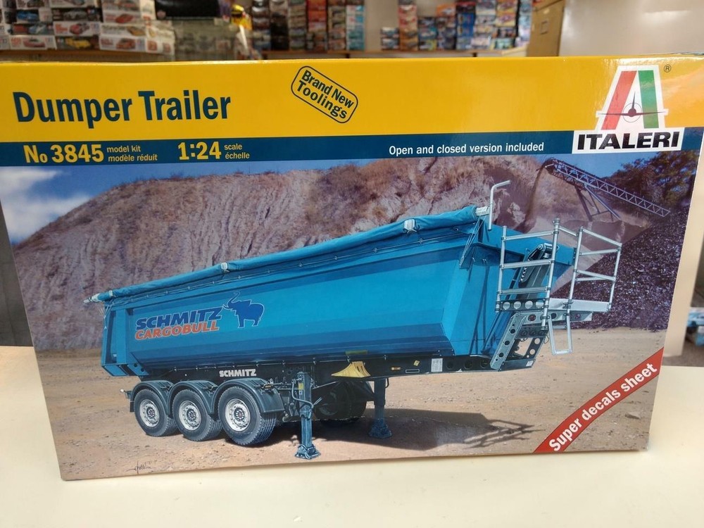 Italeri 3845 Dumper Trailer model kit
