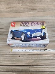 AMT Ertl 6587 1/25 Scale 1964 Ford Shelby Cobra 289 Roadster Model Kit Sealed