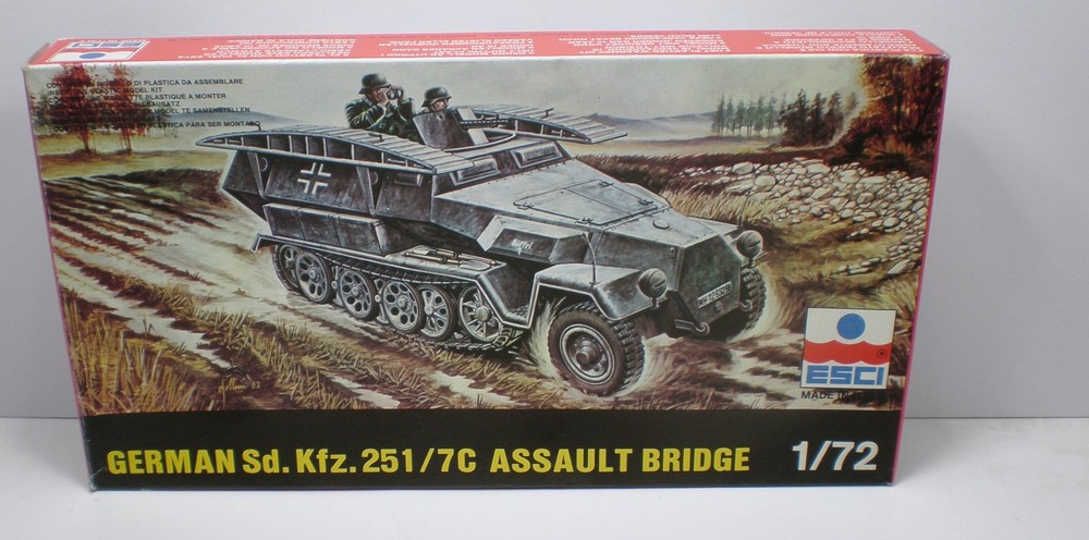 1/72 Scale German WWII Assault Bridge / Engineer Half-Track, 251/7c, ESCI