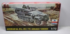 1/72 Scale German WWII Assault Bridge / Engineer Half-Track, 251/7c, ESCI