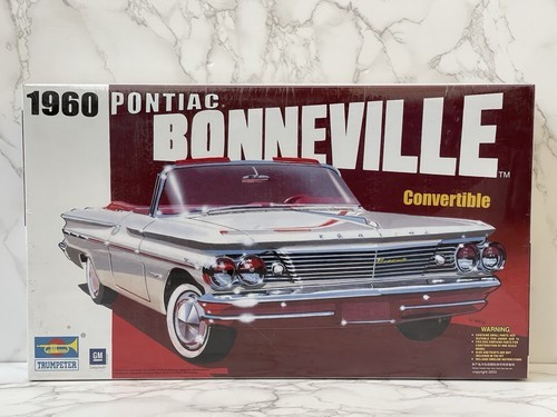 M5A Sealed Trumpeter 1960 Pontiac Bonneville Convertible Model Car Kit 1:25 2501
