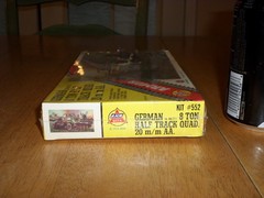 WW#2, GERMAN Sd. Kfz.7/1, 8 TON HALF TRACK QUAD 20mm AA. Plastic Model Kit, 1/72