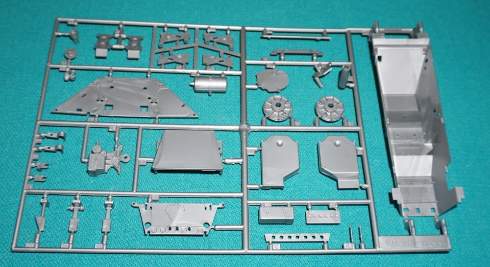 Martini Brabham BT44B F1 1975 Tamiya 1/12 Sprue D Cockpit Etc.