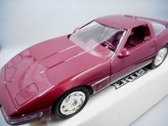 AMT/ERTL 1991 CORVETTE ZR-1 LIMITED EDITION PROMO RED METALLIC