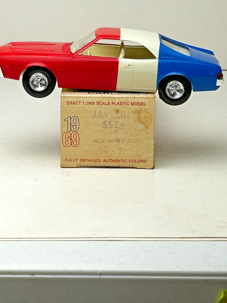 Jo-Han 1969 AMC Javelin SST Promo Car with Original Box, Red to Blue
