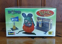 Ed “BIG DADDY” Roth Revell RAT FINK w/Diorama Plastic Model Kit “CRAZY Painter”