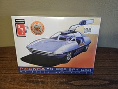 AMT #916 SPECIAL RELEASE 1/25 PIRANHA SUPER SPY CAR – Factory Sealed