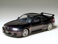 MODEL KIT NISSAN SKYLINE GT-R V.SPEC 1/24 SCALE MODEL CAR BY TAMIYA TAM-24145