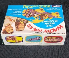 MPC MODEL KIT -THE MEAN MACHINE- WACKY RACES-TV SERIES- 1/25 Scale READ