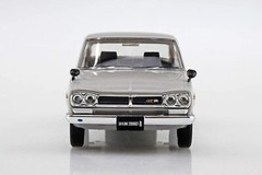 AOSHIMA 1/32 The Snap Kit Series Nissan Skyline 2000GT-R Silver Colored Kit