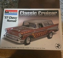 Monogram 1957 Chevy Nomad Classic Cruiser 1:24 Model Kit #85-0883 NEW Open Box