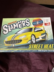 AMT 1/25 1998 Chrysler Concorde Slammers Street Heat Model Kit AMT1227 NEW SEAL
